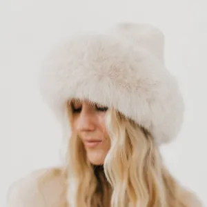 PRETTY SIMPLE Noelle Faux Fur Hat