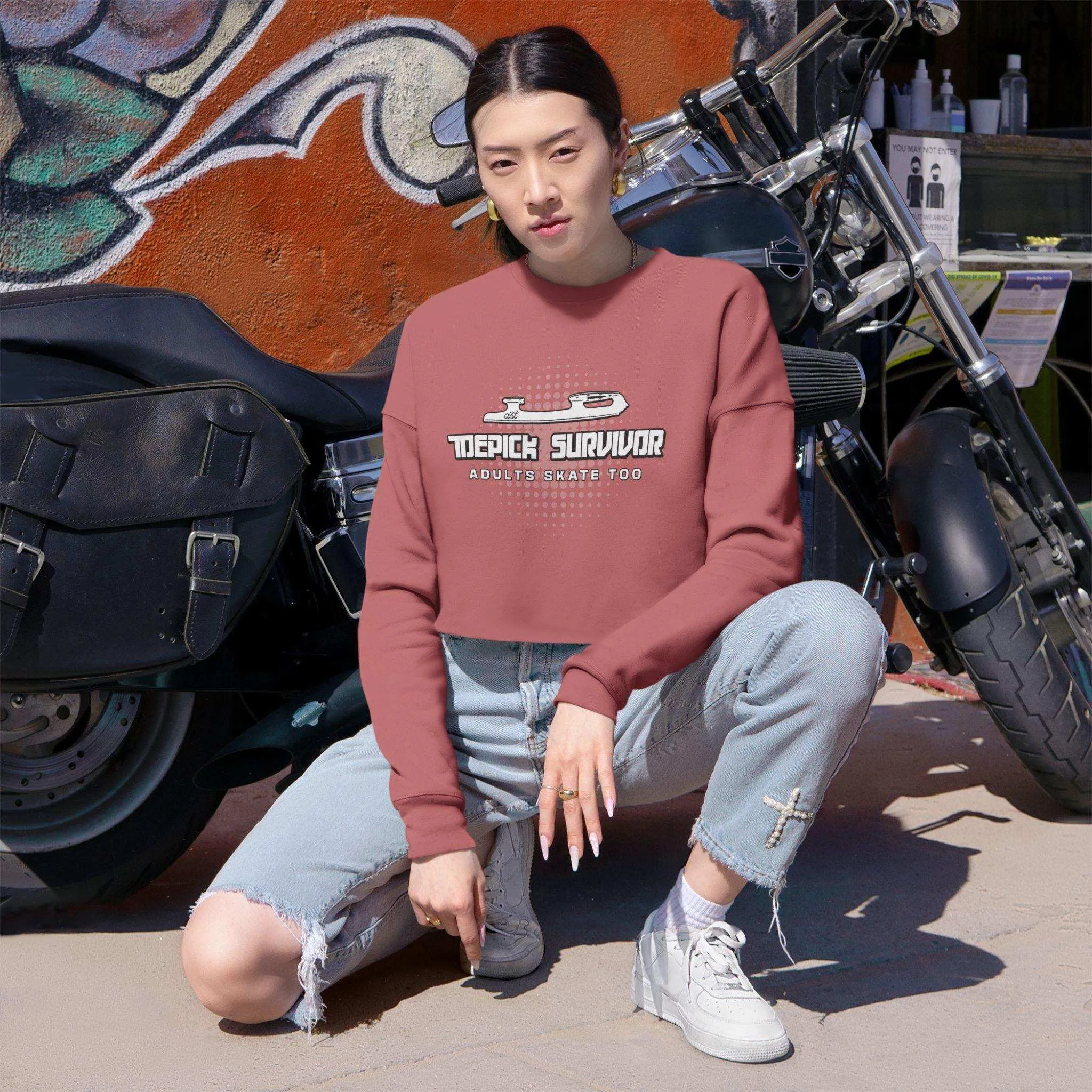 Toepick Survivor Women's Cropped Sweatshirt